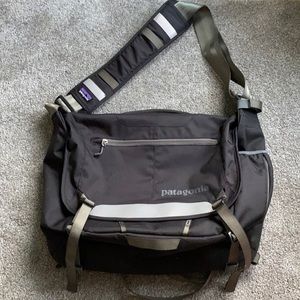 Patagonia messenger bag. Laptop bag.